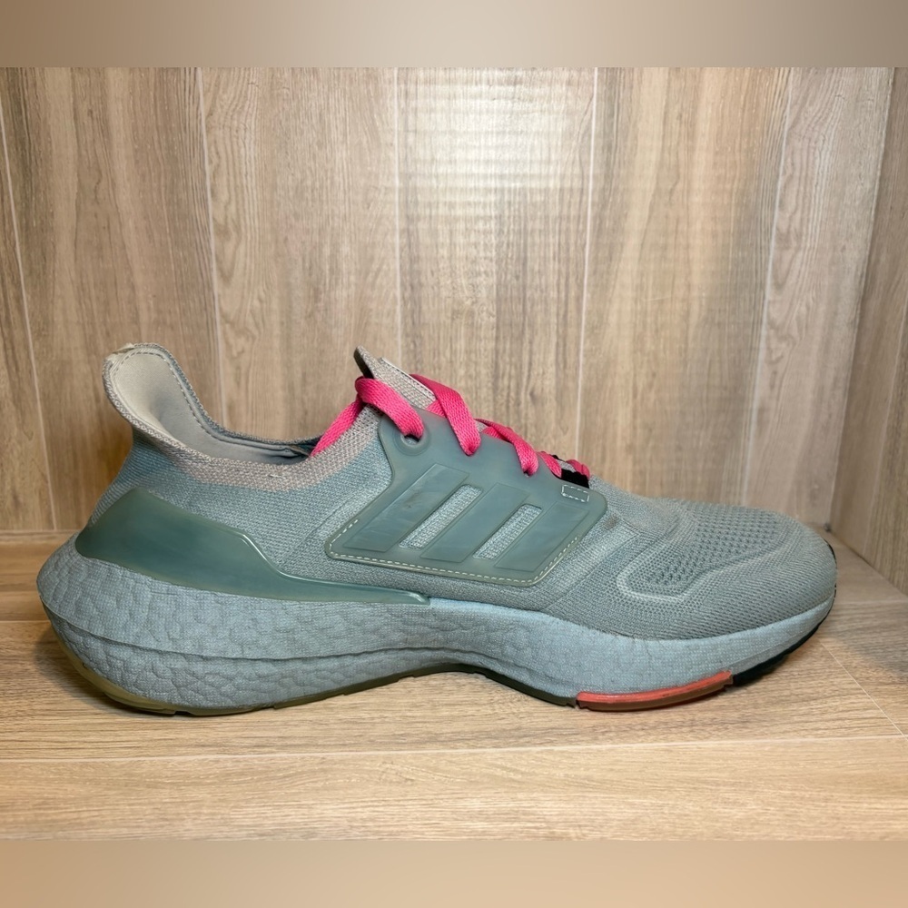 adidas Mens Ultraboost 22 Running Shoe Size 9 - Picture 3 of 11